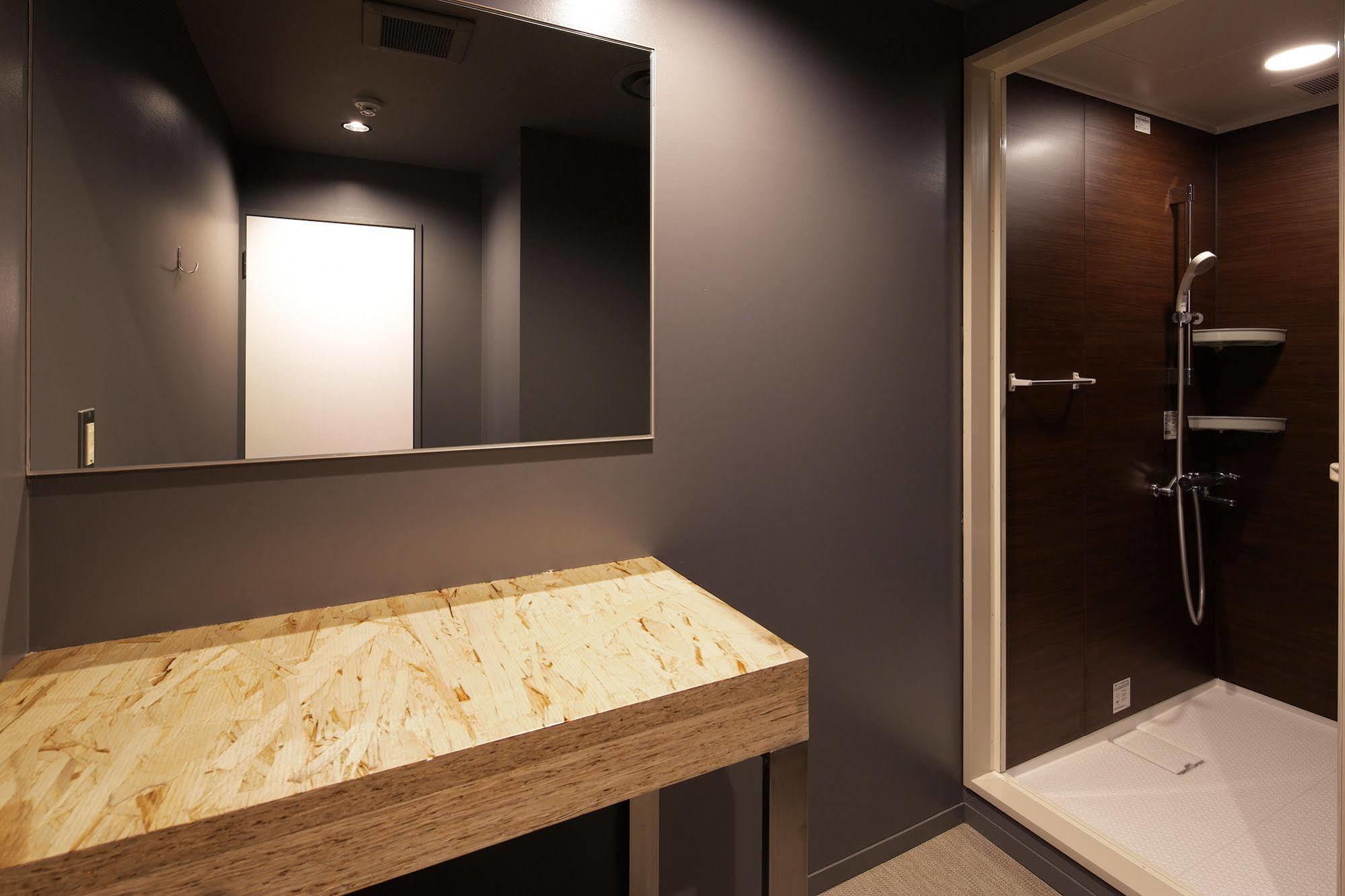 Booth Netcafe & Capsule Hotel Tokyo Exterior photo